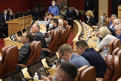 Закон о званиях заслуженного рационализатора и изобретателя Иркутской области принят во втором чтении 